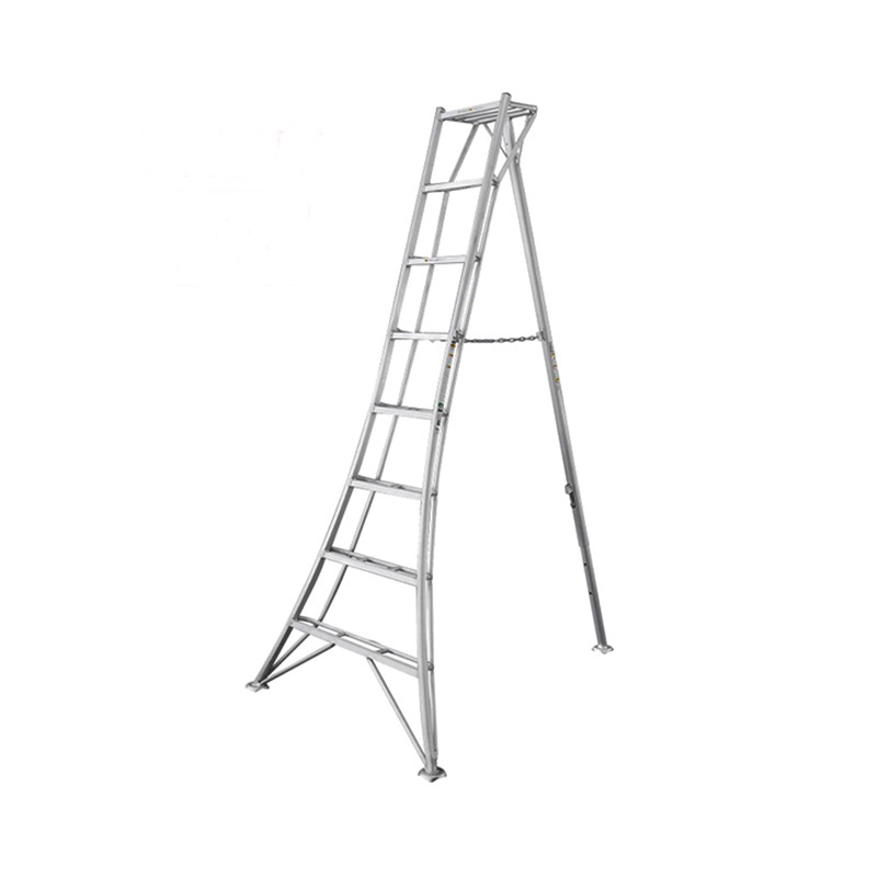 Hasegawa 8 ft. Tripod Ladder